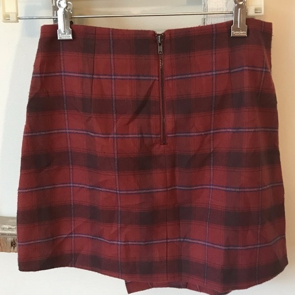 FREE People plaid mini skirt. Size 0. Burgundy plaid. - Picture 2 of 5